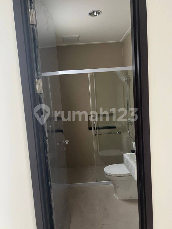 Modern 3-Bedroom House in Pantai Indah Kapuk
