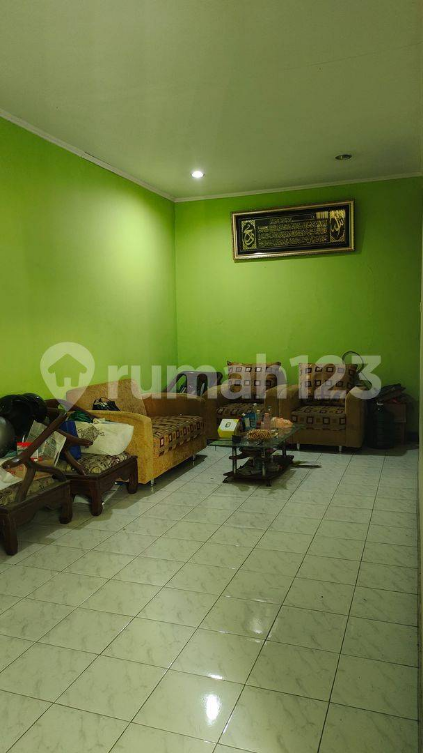 5-Bedroom House Near Unimus with Modern Amenities