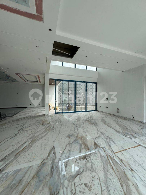 Brand New Luxury Corner House in Janur Kuning