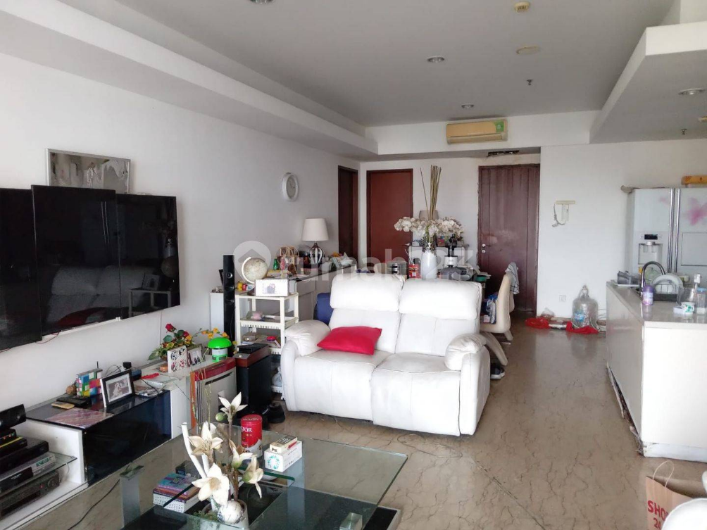 Spacious 3-Bedroom Apartment with Pool View