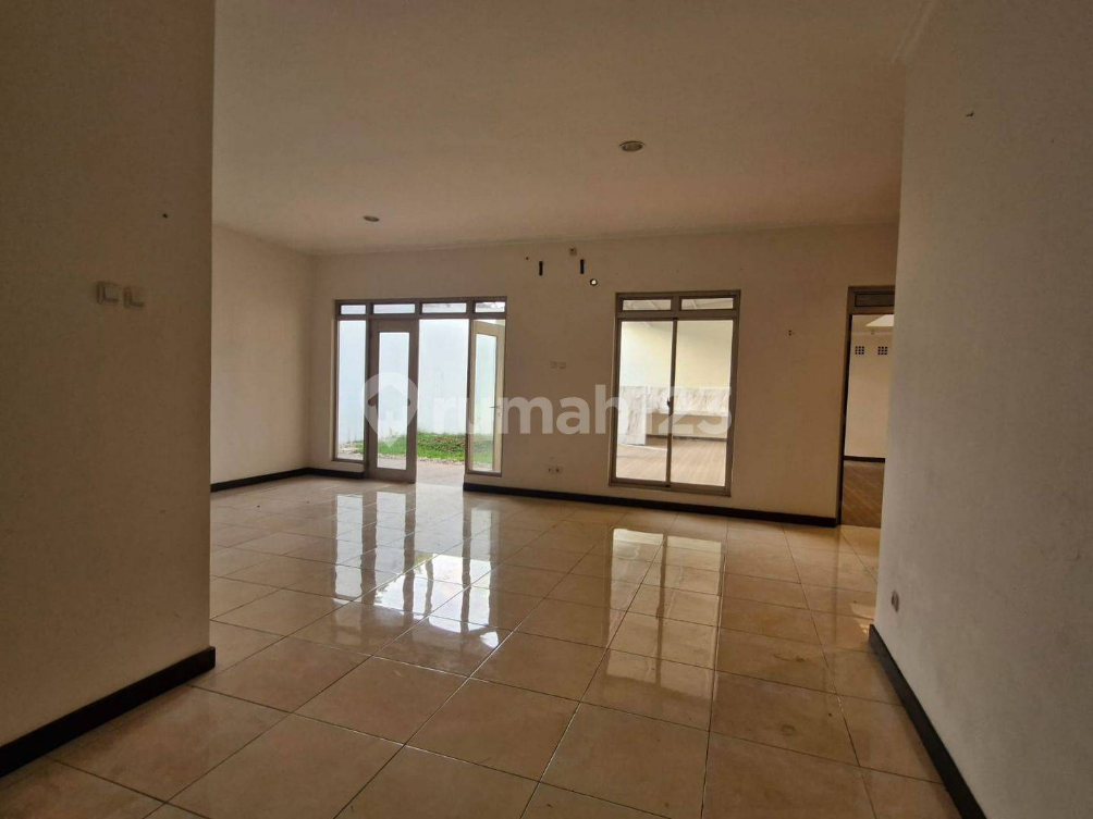 Spacious 4-Bedroom House in Kota Baru Parahyangan