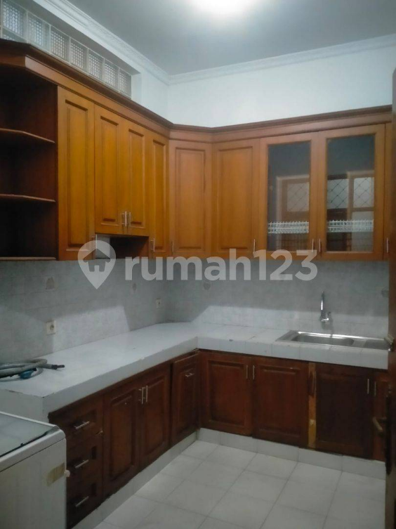 Newly Renovated Two-Story House Near Market