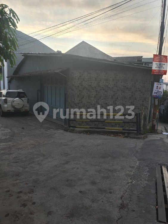 Spacious apartment with parking in residential area