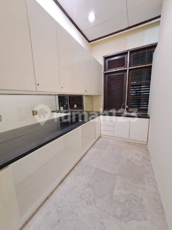 Luxury 3-Story Classic House with Pool in Kebayoran