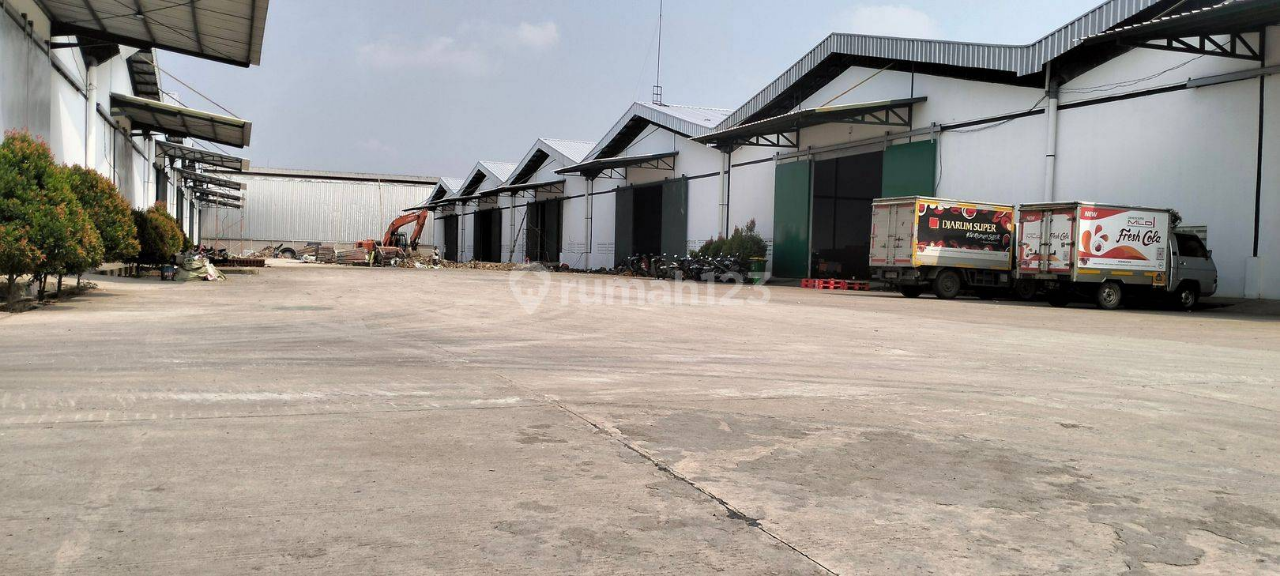 New Industrial Warehouse with 40ft Container Access