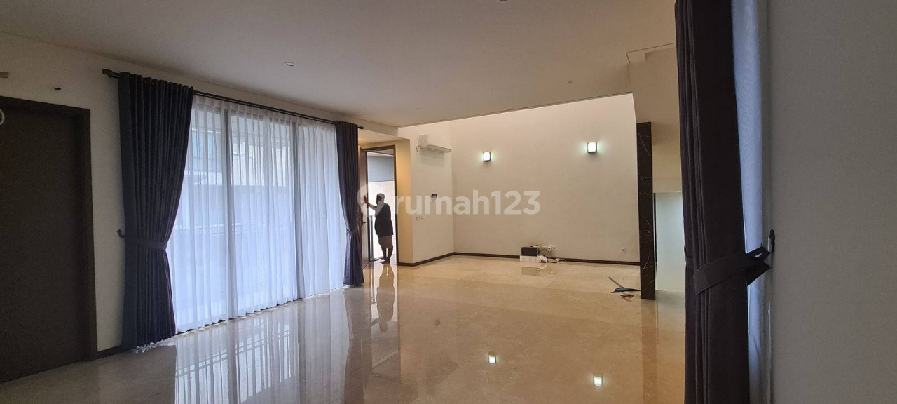 Modern 3-Story Townhouse with 4 Bedrooms in BSD