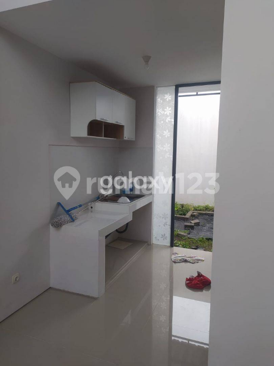 Modern House for Rent in Menganti, Gresik