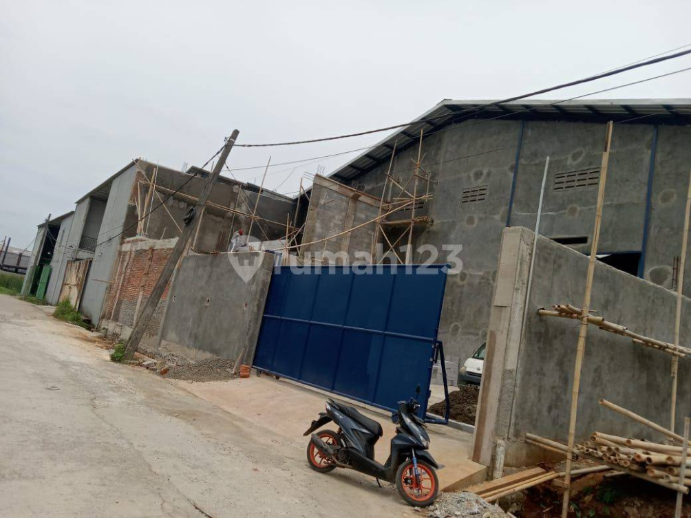 Large 800m² Warehouse with 40ft Access