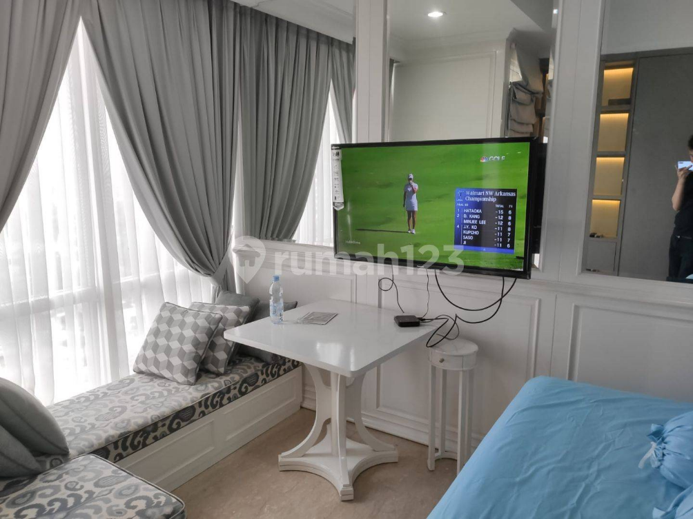 Luxurious Furnished Studio in Menteng Park Apartment