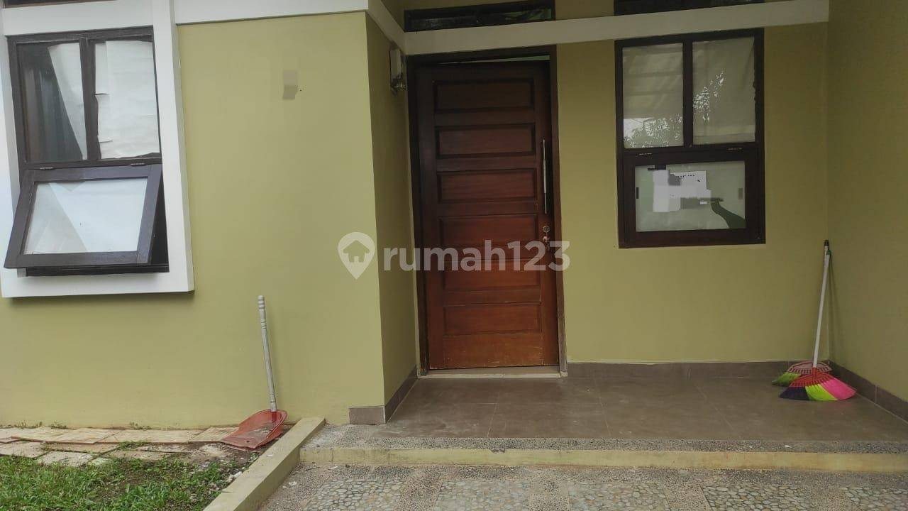 Minimalist House for Rent in Permata Tamansari