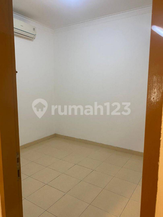 Comfortable 3-Floor House with Modern Amenities