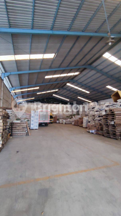 Spacious Industrial Warehouse for Rent in Singosari