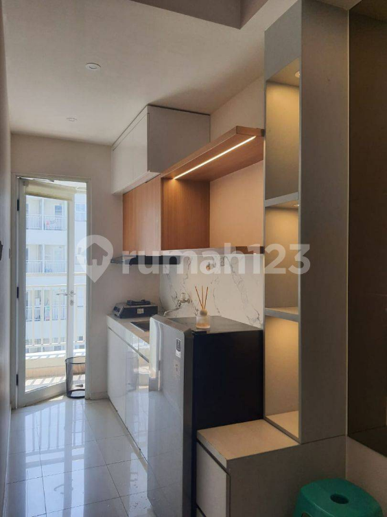 Modern Furnished 1-Bedroom Apartment with City View