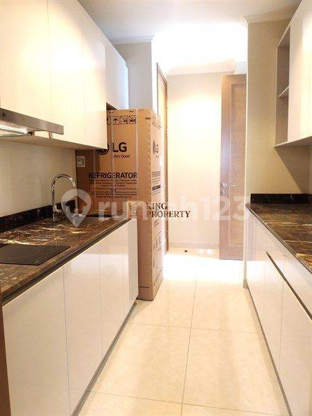 Luxurious 3-Bedroom Condo Near Taman Anggrek Mall
