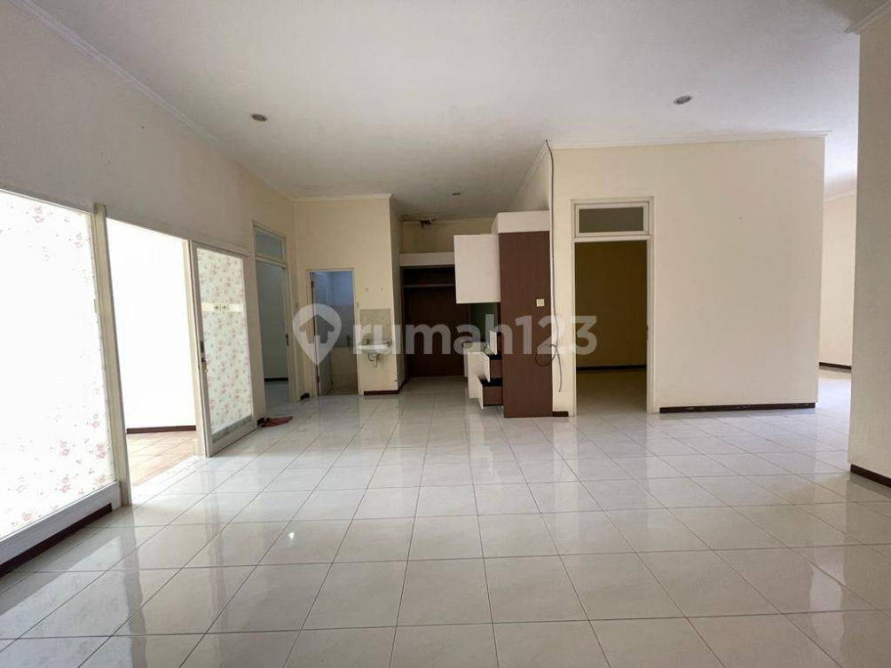 Comfortable House Near MERR and Superindo with Security