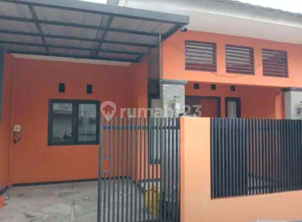 Modern 3-bedroom house with carport