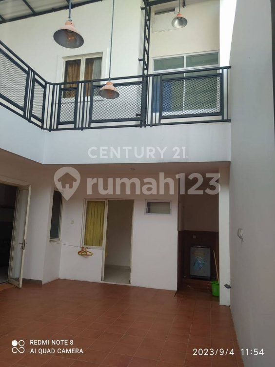 Fully Furnished Designer Apartment