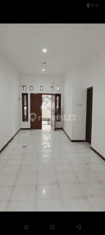 2 Bedroom House with Kitchen and Bathroom in Tebet