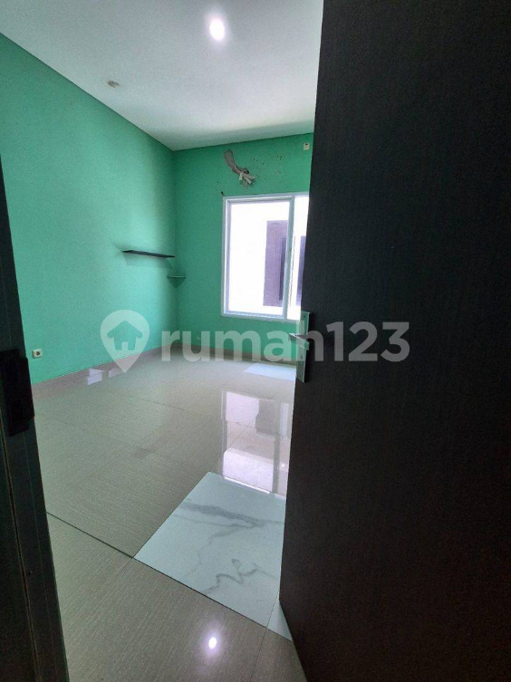 Compact One Bedroom House in Central Jakarta