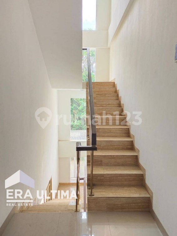 Spacious 3-Story House Near BTC Mall Pasteur