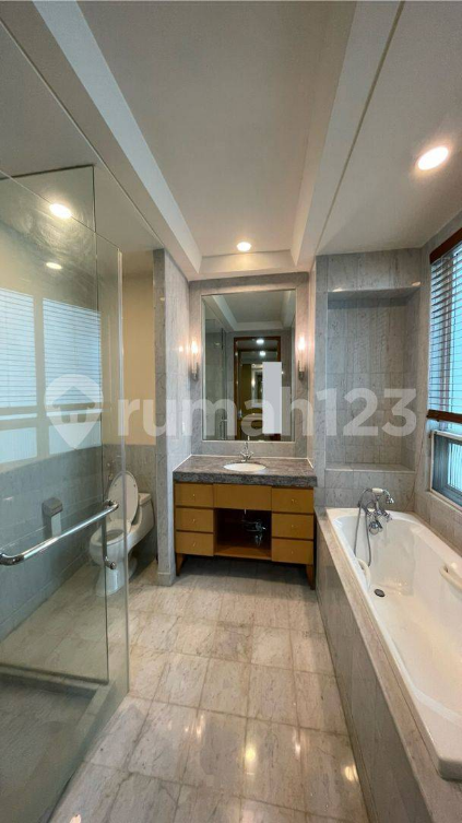 Luxury 2BR Pakubuwono Residence with Private Lift