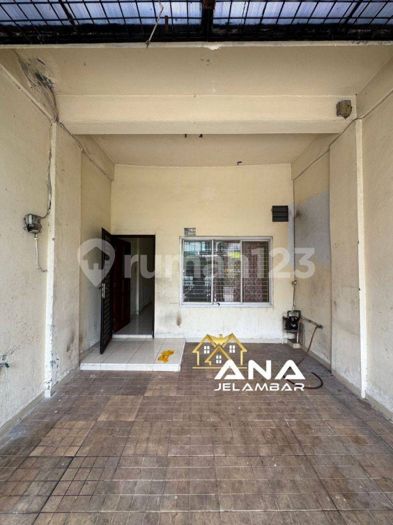 4x16m Commercial Building in Jelambar Area