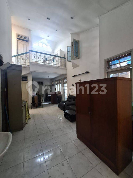 Large Commercial Space on Riau Main Road