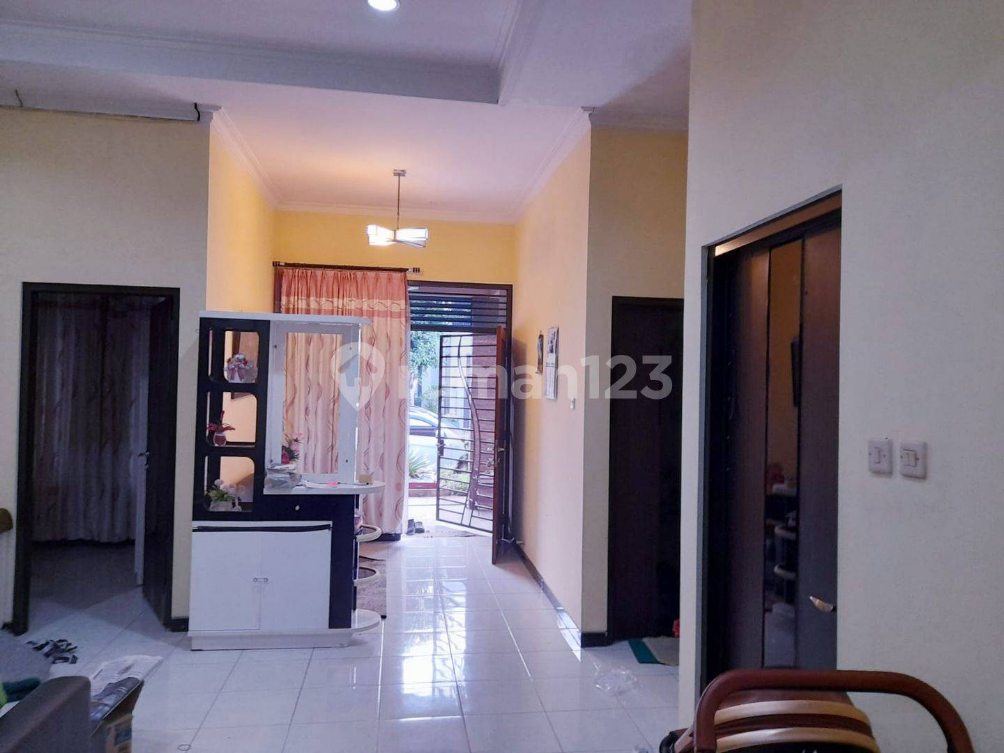 Furnished 3BR House in Graha Estetika Cluster