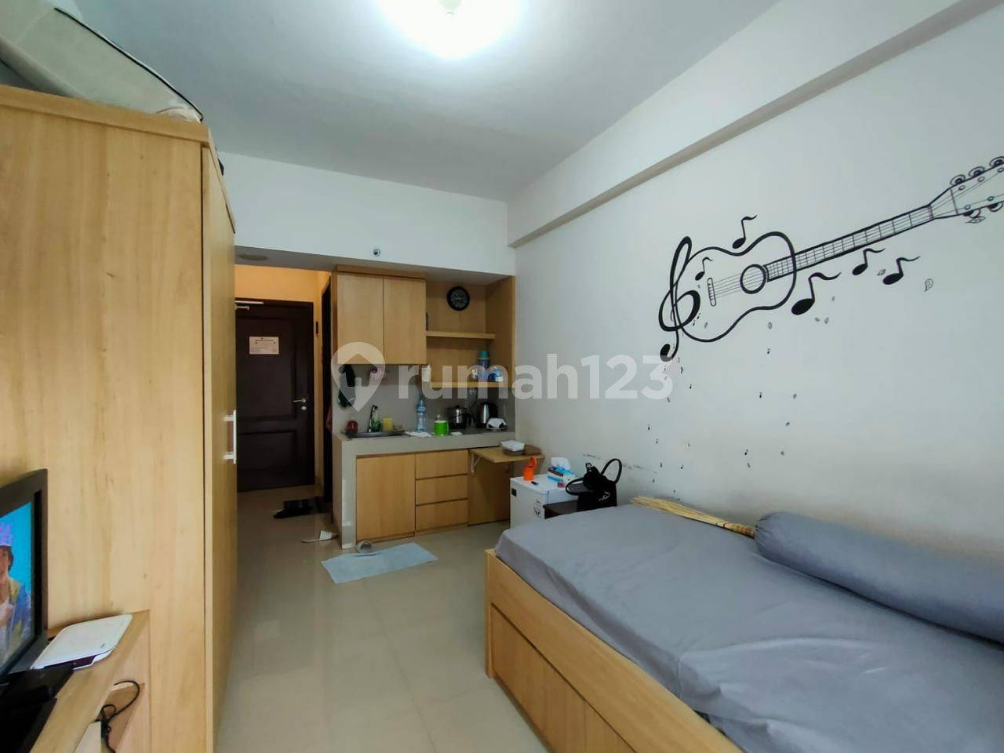 Furnished Studio Apartment with City View