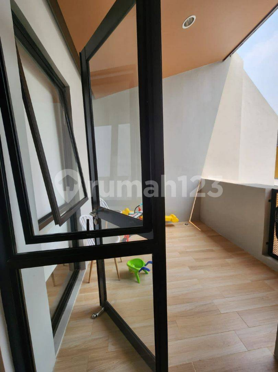 Furnished 3-Bedroom House in Grand Wisata Bekasi