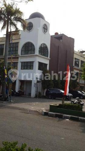 Corner Commercial Building Near Matahari Mall