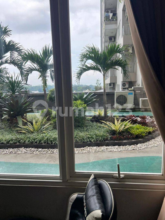 Modern 1BR Apartment with Pool View