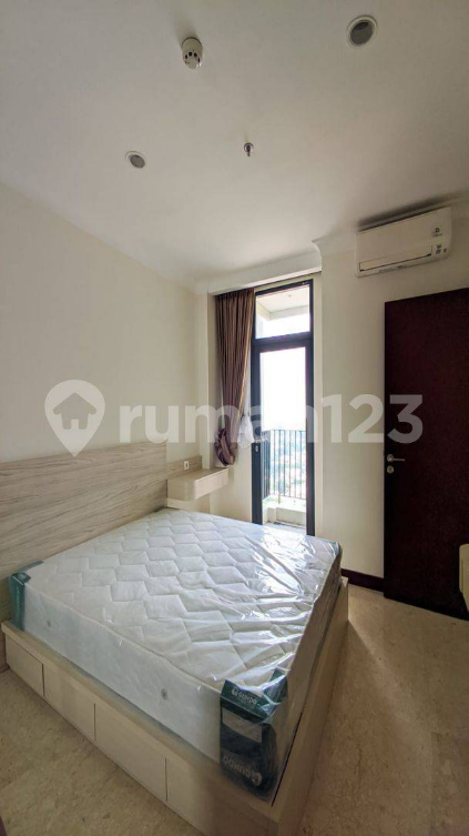 Modern 2BR Furnished Apartment with City Views