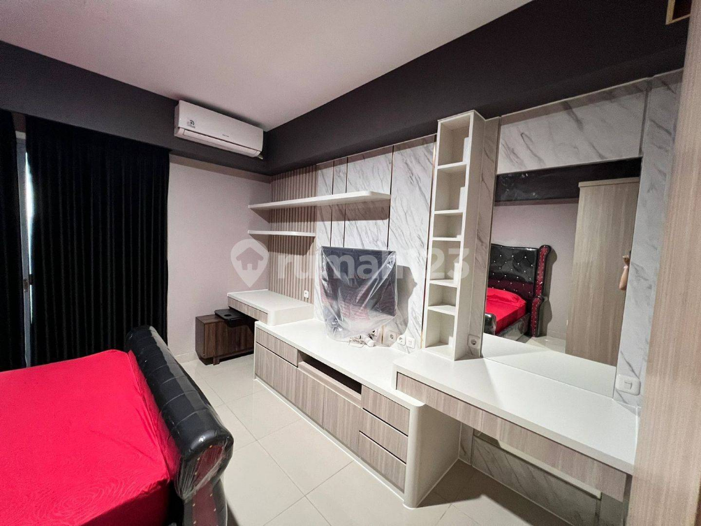 Furnished 1BR Apartment in Embarcadero Bintaro