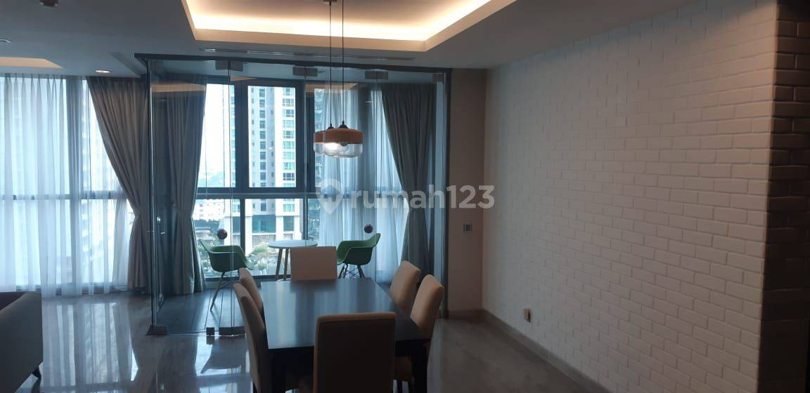 Spacious 3-Bed Luxury Apartment in Kemang Village