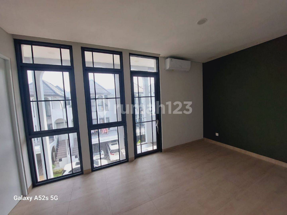 Spacious 3-Story House in BSD City Aether
