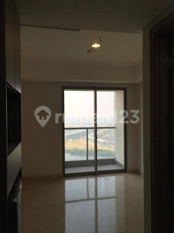 Sea View Studio Apartment in PIK Gold Coast