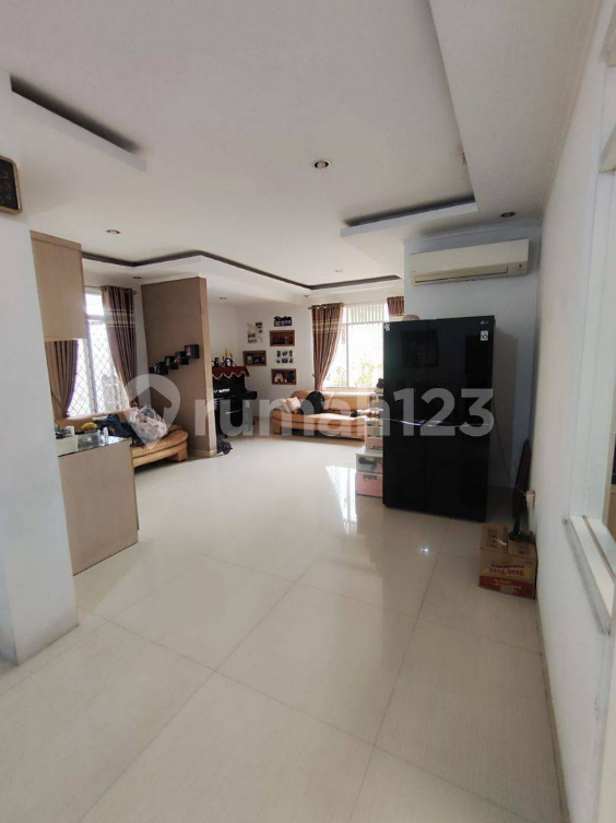 Spacious 3-Bedroom House in Duta Garden