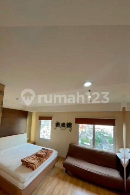 Renovated 2BR Cosmo Terrace Apartment with Pool