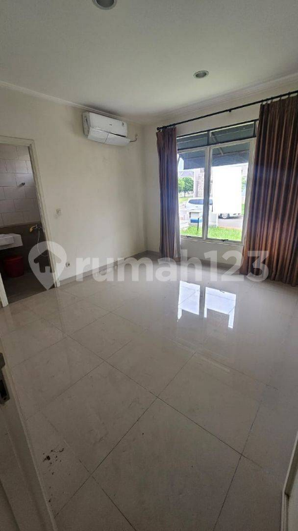 Modern 3-Bedroom House in Suvarna Sutera Complex