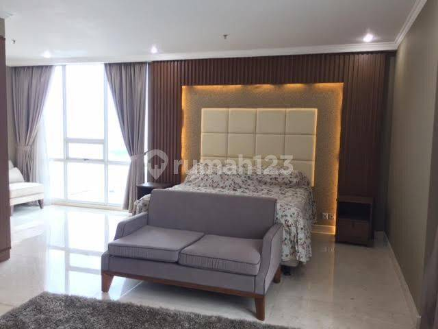 330m² Ocean View Apartment with Private Lift