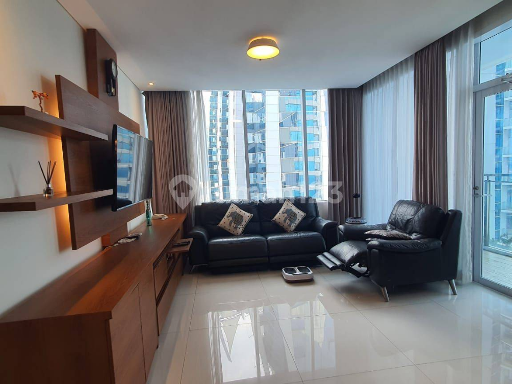 Luxury 3-Bedroom Regatta Apartment with Pool View