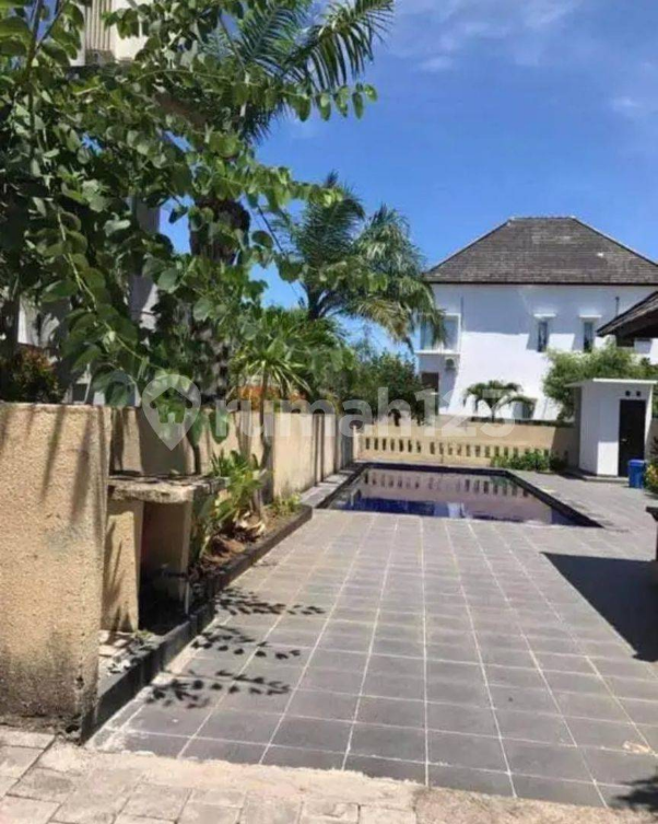 Modern 3-Bedroom House with Pool in Jimbaran