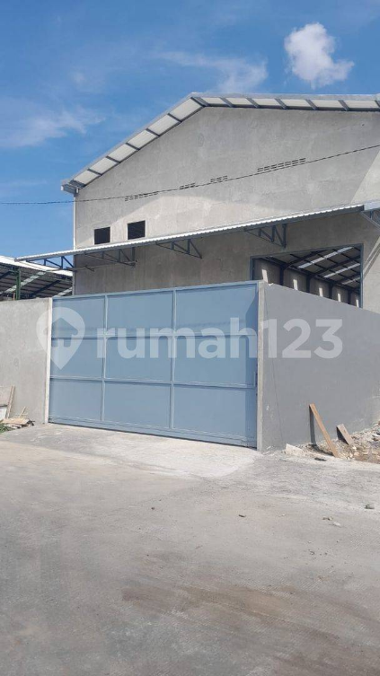 Large Industrial Warehouse with Office in Tangerang