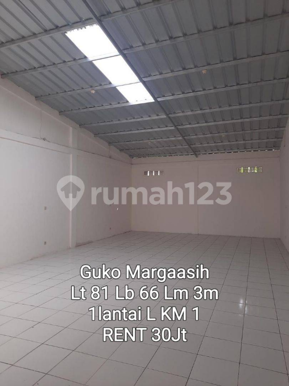 Spacious Warehouse Near Toll Road with Container Access