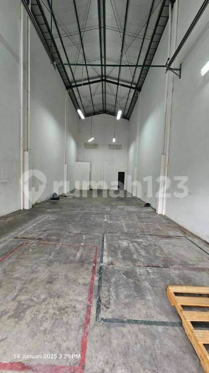 Modern Warehouse in Green Sedayu Business Park