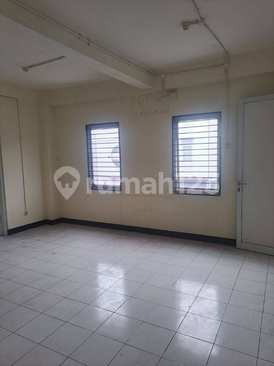 Large Industrial Warehouse with Office Space
