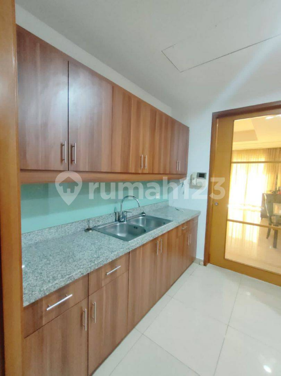 Spacious 2-Bedroom Apartment in Pakubuwono Residence Jakarta