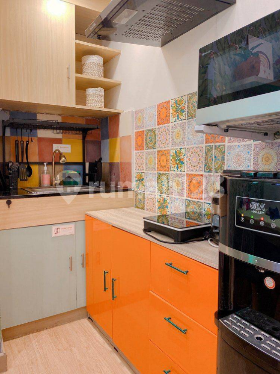 Modern Furnished 1-Bedroom Corner Apartment with City View