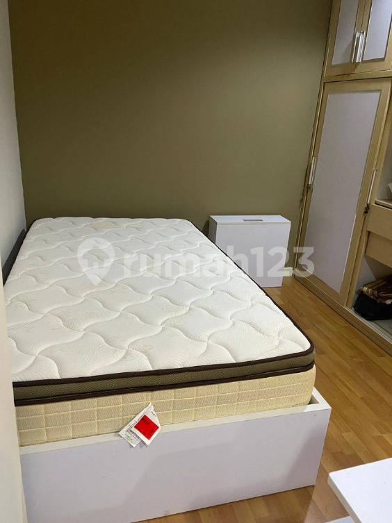 Furnished 2-Bedroom CBD Pluit Apartment with Pool View